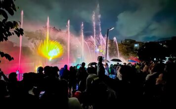 Espectáculo de luces y pantalla de agua: un alumbrado navideño imperdible Luces