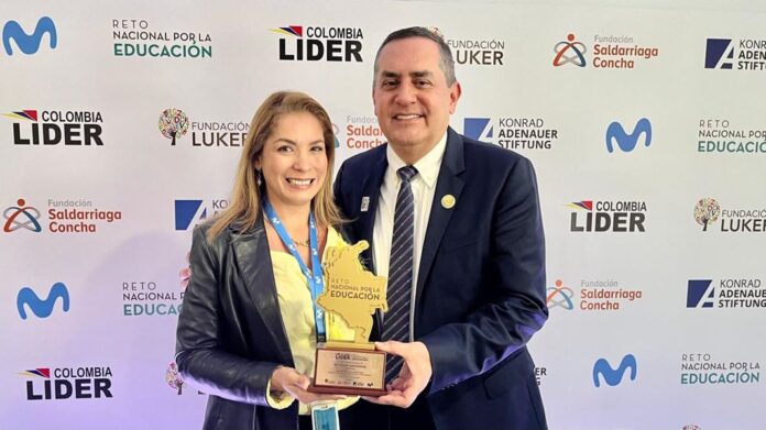 149301_envigado-ganador-del-reto-nacional-por-la-educacion_1024x600 Educa